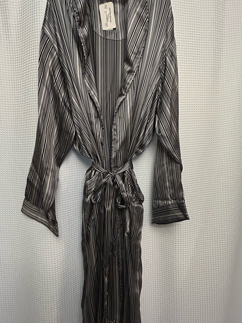 100% Italian Silk Men’s Robe - Gray & Black Stripes